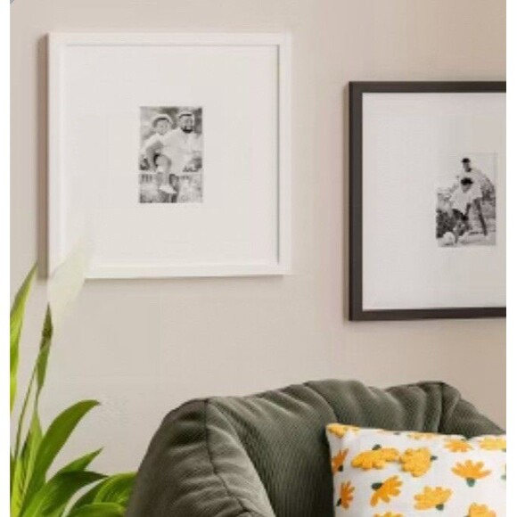 Threshold 15x15 Square Picture Frame Matted to 4x6 Photo White NEW - Picture 2 of 6